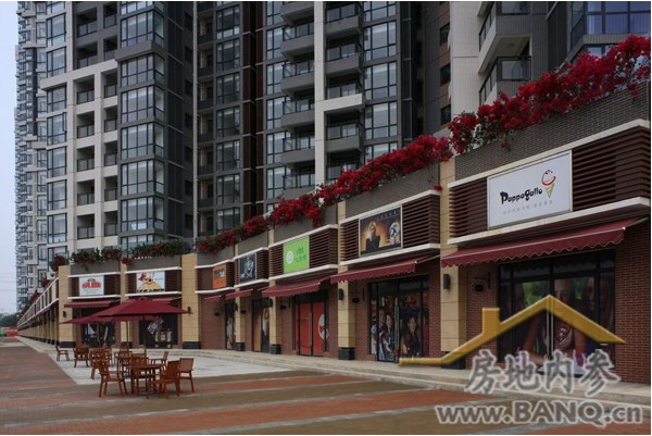 《香港商场整卖价格创新高:大运城邦,两全街铺